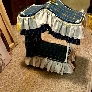 Small kitten bed. Hand made.